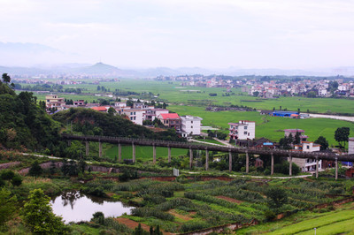 湖南邵陽(yáng)武岡、崀山丹霞風(fēng)景游——云山威溪水庫(kù)(2)