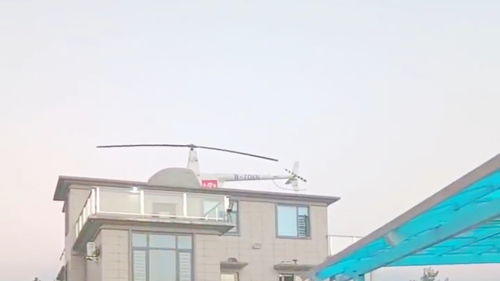 湖南邵陽(yáng)土豪開直升機(jī)回農(nóng)村舉辦演唱會(huì),是炫富還是全村的驕傲