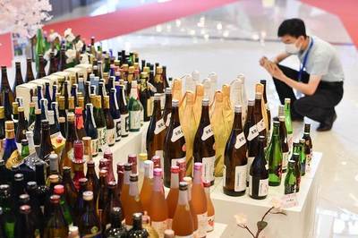 想去第三屆進(jìn)博會(huì)上看88克拉黑鉆嗎?先到這里打卡吧!